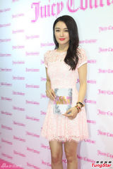 组图：秦岚走出与陆川情变阴霾 出席活动展笑容