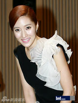 组图：韩星申恩庆宋在熙等出席《依然是你》发布会