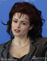 高清组图：《吐司》发布会 女星海伦娜干练助阵