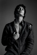 组图：《吸血鬼日记》男星伊恩眼神魅惑