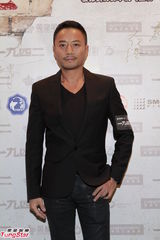 组图：冯小刚徐帆携《一九四二》香港首映