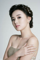 组图：江铠同宫廷唯美写真华丽质感