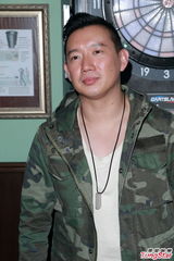 组图：余文乐拒为新片露臀 杜汶泽预告肉搏裸女