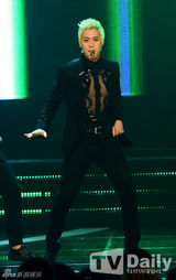 组图：韩团EXO等《MCD》劲舞 SISTAR夺冠