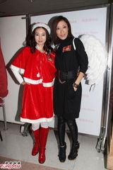 组图：《名媛望族》剧组齐聚宣传 杨怡压力大长痘