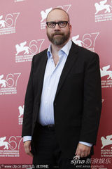 《巴尼的人生》记者会  女演员罗莎蒙德和男星谈笑