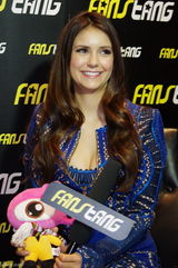 组图：《吸血鬼日记》女主角妮娜杜波夫专访