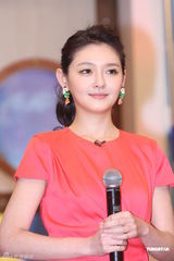 高清组图：大S红裙录《康熙》言辞犀利不输小S