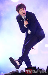 组图：众韩流明星齐聚《2012韩流DREAM演唱会》