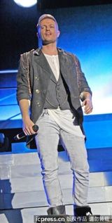 组图：西城男孩英国告别巡演 深情放歌魅力不减