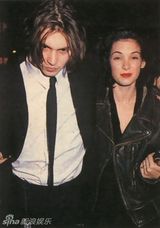 组图：约翰尼-德普与薇诺纳-赖德(1990－1993)