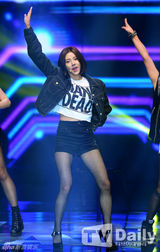 组图：Dal shabet孙丹菲WAPOP公演大跳性感热舞