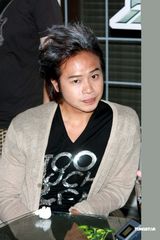 幻灯图：周杰伦否认和蔡依林复合 自言单身也快乐