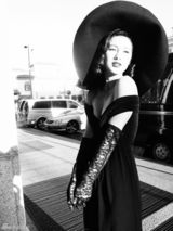 组图：陈燃重演梦露摩登复古风 接拍陈凯歌《搜索》