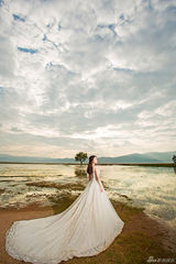 组图：白冰被曝登记结婚 与男模老公婚纱照曝光