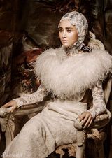 组图：张歆艺婚纱大片 奢华典雅引领巴洛克风