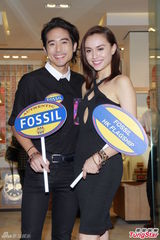 组图：谢安琪性感爆表露波边 方大同否认做一哥