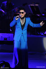 组图：苏永康台北感性开唱 周蕙与胡夏助阵