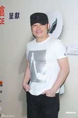 组图：刀郎新疆餐厅宣传演唱会 谭咏麟现身助阵