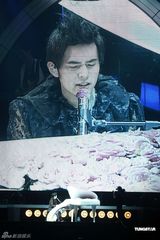 幻灯图集：周杰伦台北演唱会 蔡依林登台贴身热舞