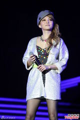 组图：王心凌不谈新恋情 罗志祥庾澄庆比拼热舞