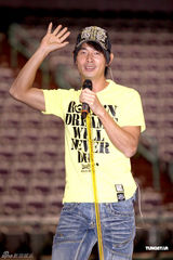 组图：任贤齐跳小薇版nobody 自夸舞技堪比杰克逊