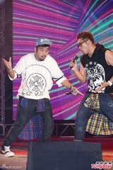 组图：严爵挑战唱跳险破音 林俊杰压轴热舞