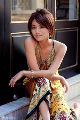 高清图：曹曦文写真温暖蜕变 近距离碰触夏日气息