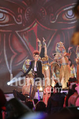 组图：江映蓉李斯丹妮同台合唱劲歌热舞掀高潮