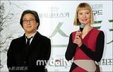 组图：影片《斯托克》首映 宋仲基金秀贤等支持