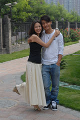 组图：《家，N次方》完美收官 贺刚高露姐弟情深