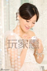 组图：袁姗姗身着白色礼服 诠释清新“美肌”大片