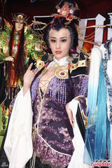 高清组图：洪棠扮布袋戏主角 爆乳装露E奶吸睛