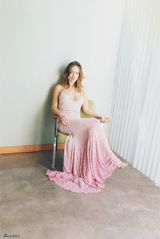 组图：《W》“年度表演”特刊 颁奖季红星聚会