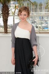 幻灯图集：《你是我的欢乐》记者会 女主角清新亮丽