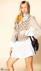 组图：名模杰西卡最新写真红唇秀冷艳