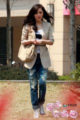 组图：《命运交响曲》首曝剧照 杨幂化身清纯萝莉