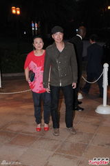 组图：曾志伟60寿宴包场迪士尼引游客不满