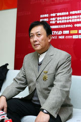 组图：唐国强助阵电视剧产业20年群英盛典