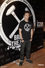 组图：朱茵怀孕一日九餐 黄贯中帮吃体重飙升