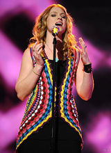 幻灯图：《美国偶像》女12进10淘汰赛 平淡的开局