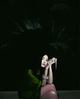 组图：姚晨登封面从容淡定 只想做有担当的女人