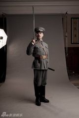 组图：献礼剧《开天辟地》蒋介石定妆照 