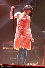 组图：蔡健雅杨乃文徐佳莹开唱 演绎三色浪漫