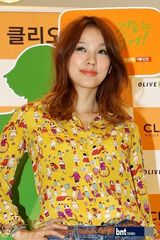 组图：李孝利首尔粉丝签名会成功落幕