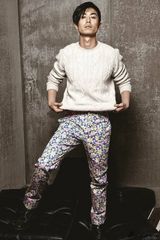 组图：朱亚文最新写真展现时尚多变风格