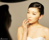 组图：阚清子清新裸妆大片 演绎萝莉脱变之美