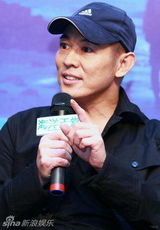 李连杰携《海洋天堂》大连宣传 放映现场感动多