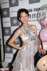 组图：大肚蔡少芬性感不停工 暗示第二胎是男婴