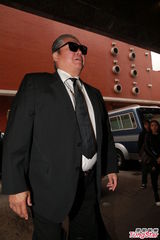 组图：午马28日出殡 成龙曾志伟姜大卫等扶灵